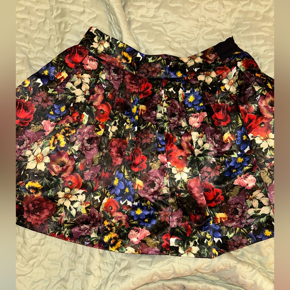 Gently Loved Alice + Olivia Floral Skirt